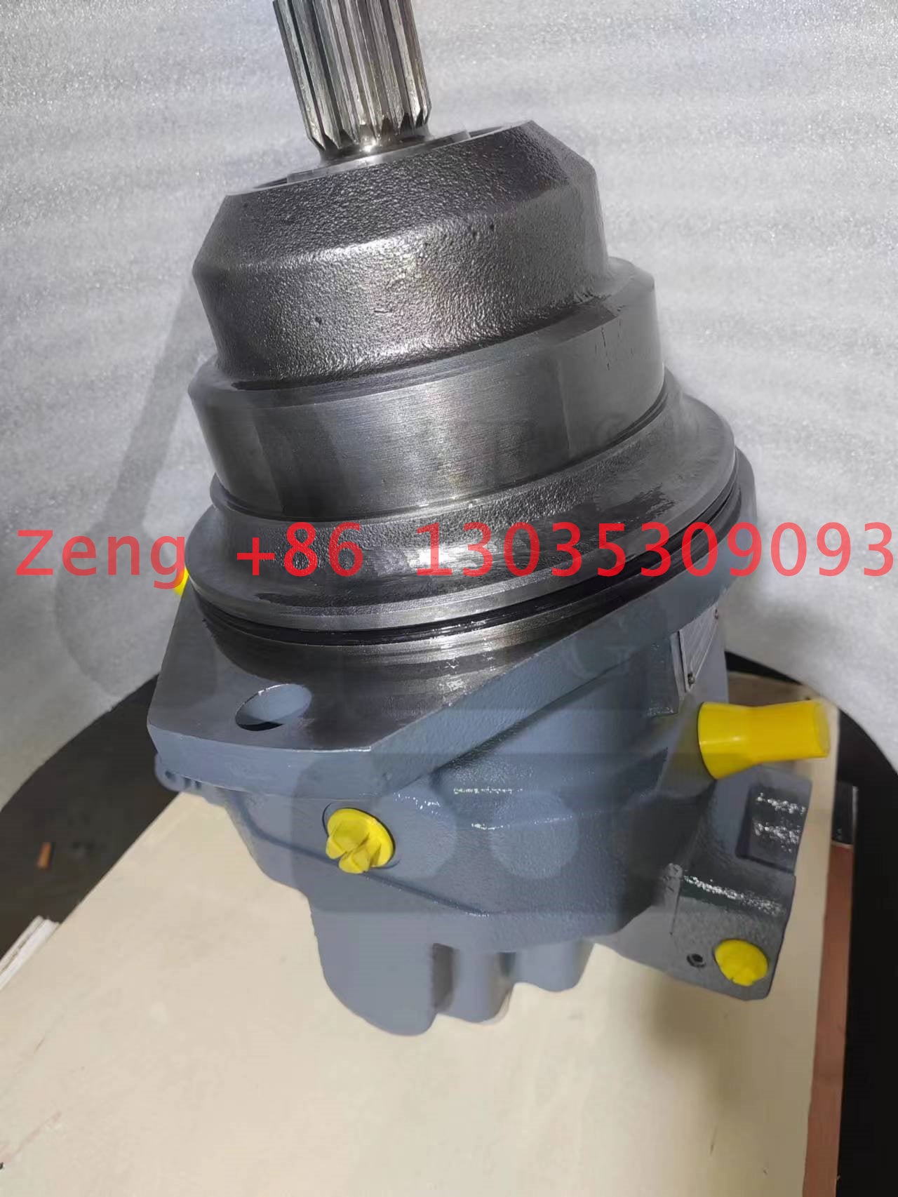 1010100055 zoomlion QUY70 crane travel motor A6VE107