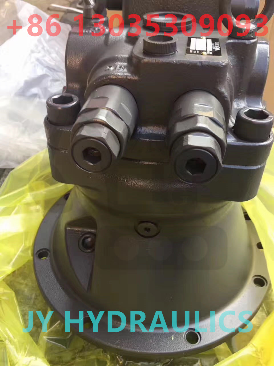 VOLVO EC240 EXCAVATOR VOE14500382 SWING MOTOR