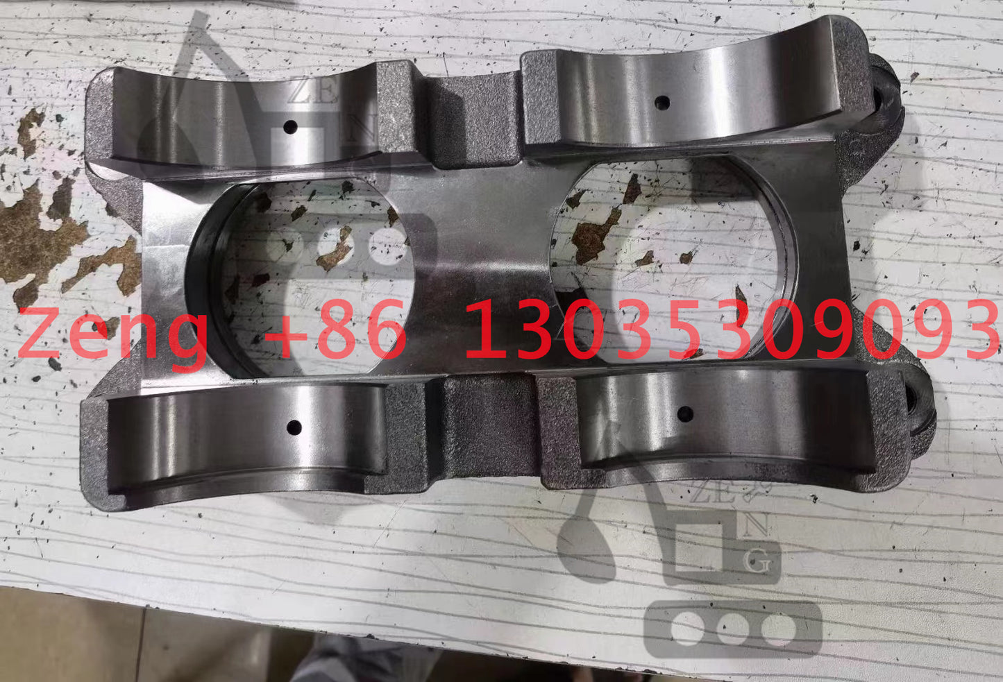 SBS80 CAT312 hydraulic pump support