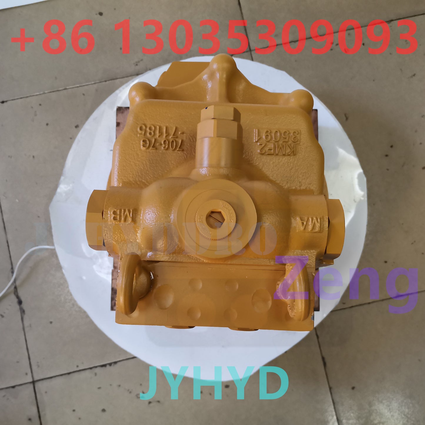 KOMATSU PC200-8 EXCAVATOR SWING MOTOR