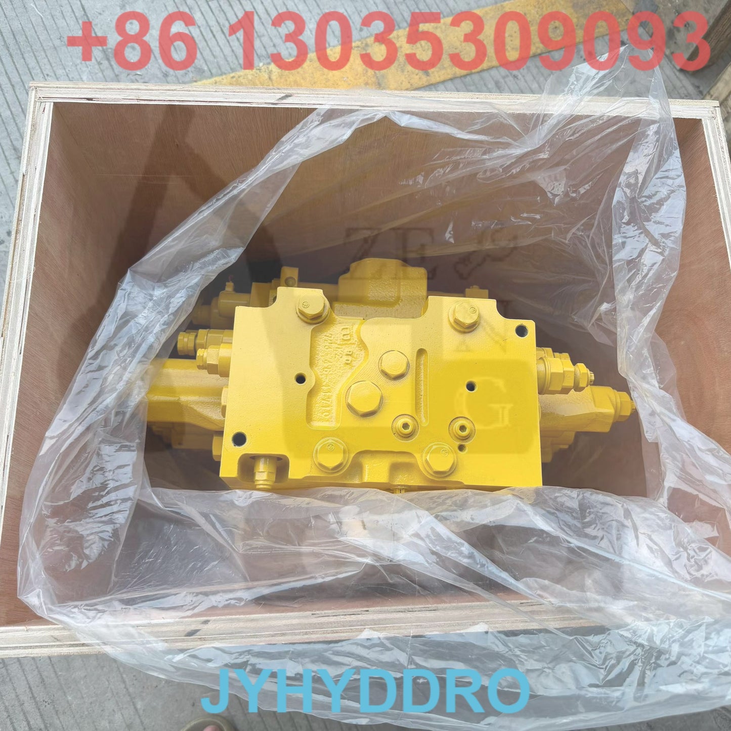KOMATSU PC200-8 EXCAVATOR CONTROL VALVE ASSY