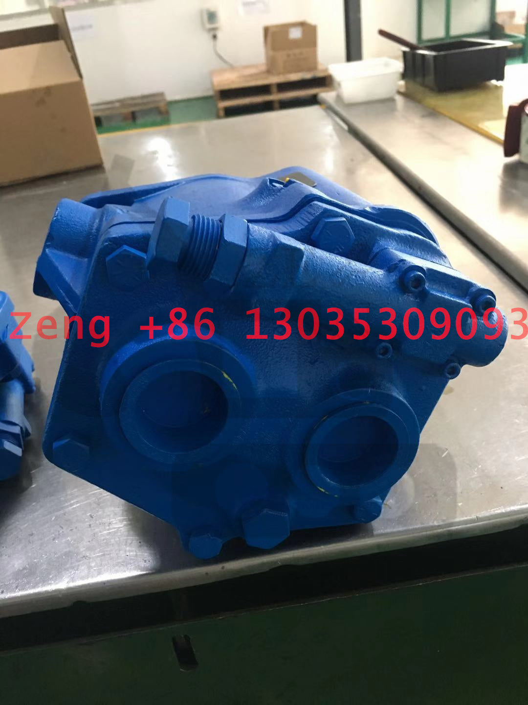 Vickers PVB29 hydraulic pump