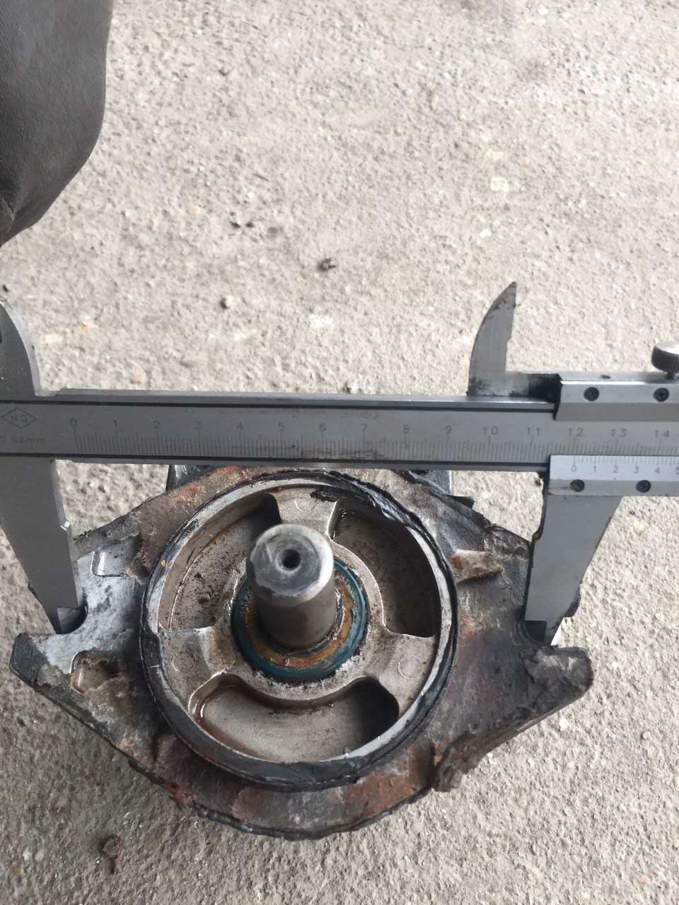 CBF-425 hydraulic pump gear pump pilot pump