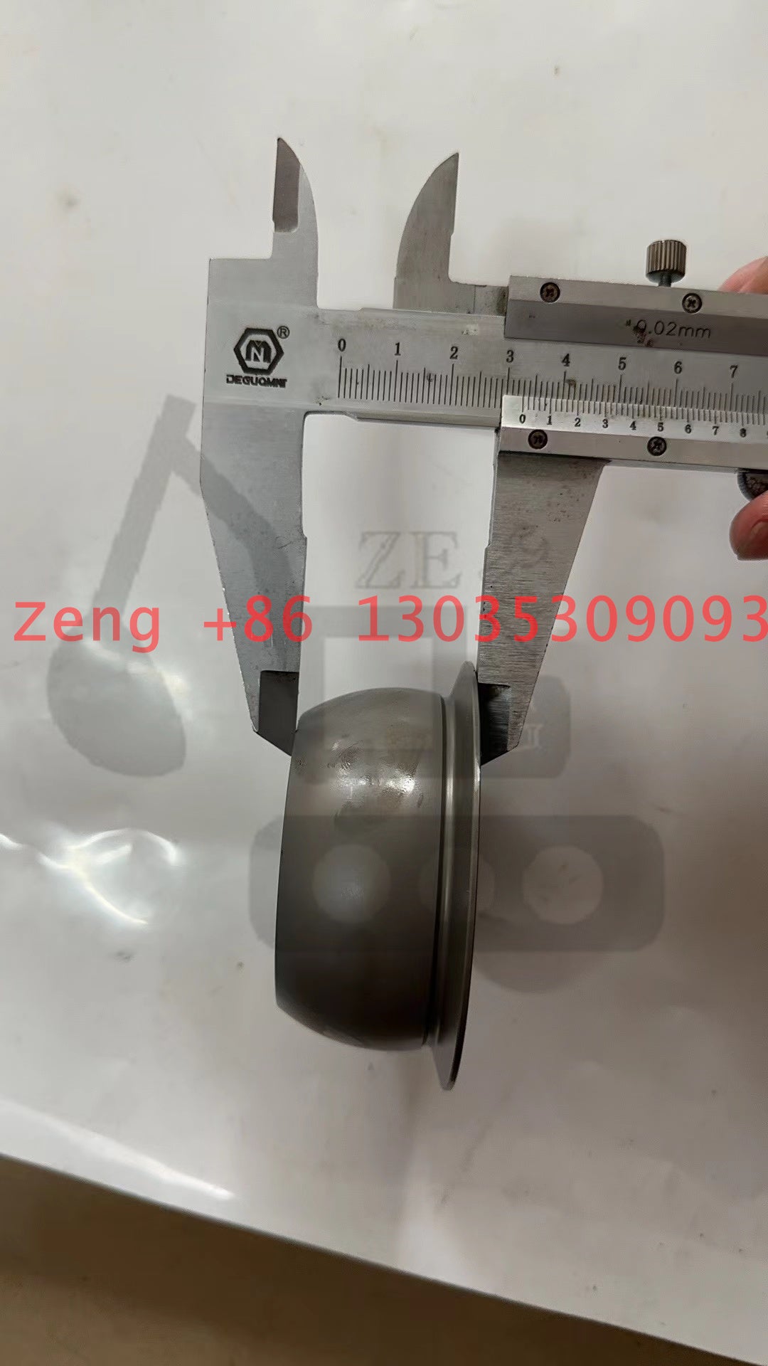 Hitachi HMGE68 travel motor ball guide bushing