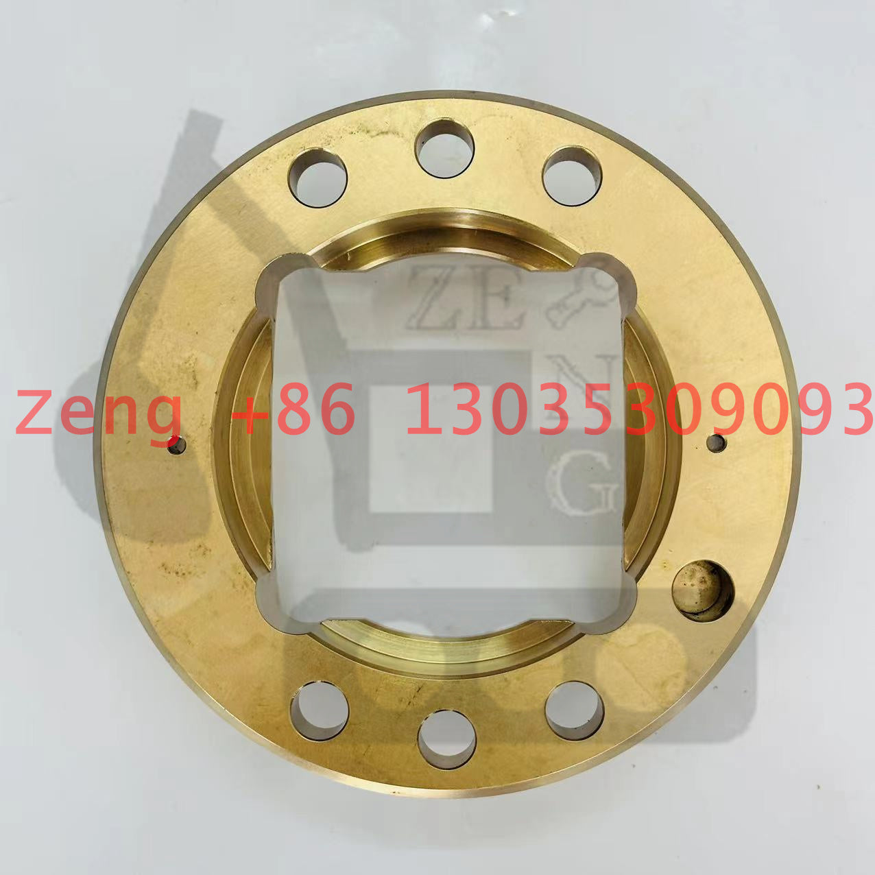 HPV132 hydraulic pump support