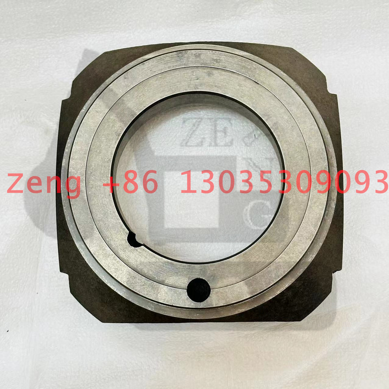 HPR130 hydraulic pump  support