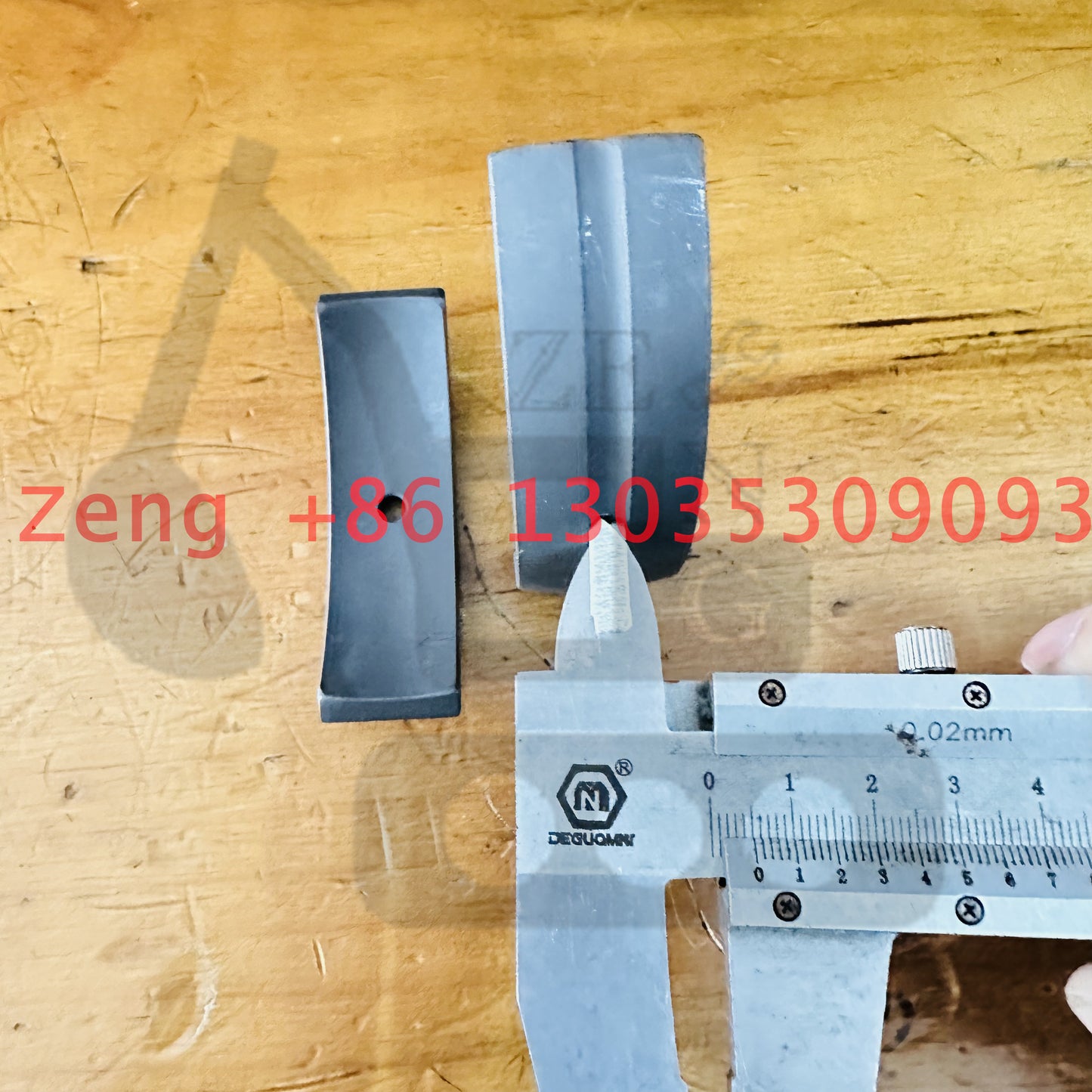 SBS120 CAT320C hydraulic pump saddle bearing