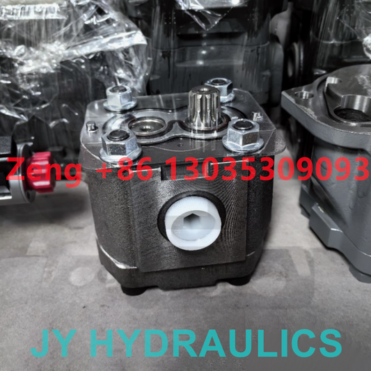 KOMATSU PC30-7 PC30R-7 excavator 20S-60-74410 hydraulic pump gear pump pilot pump