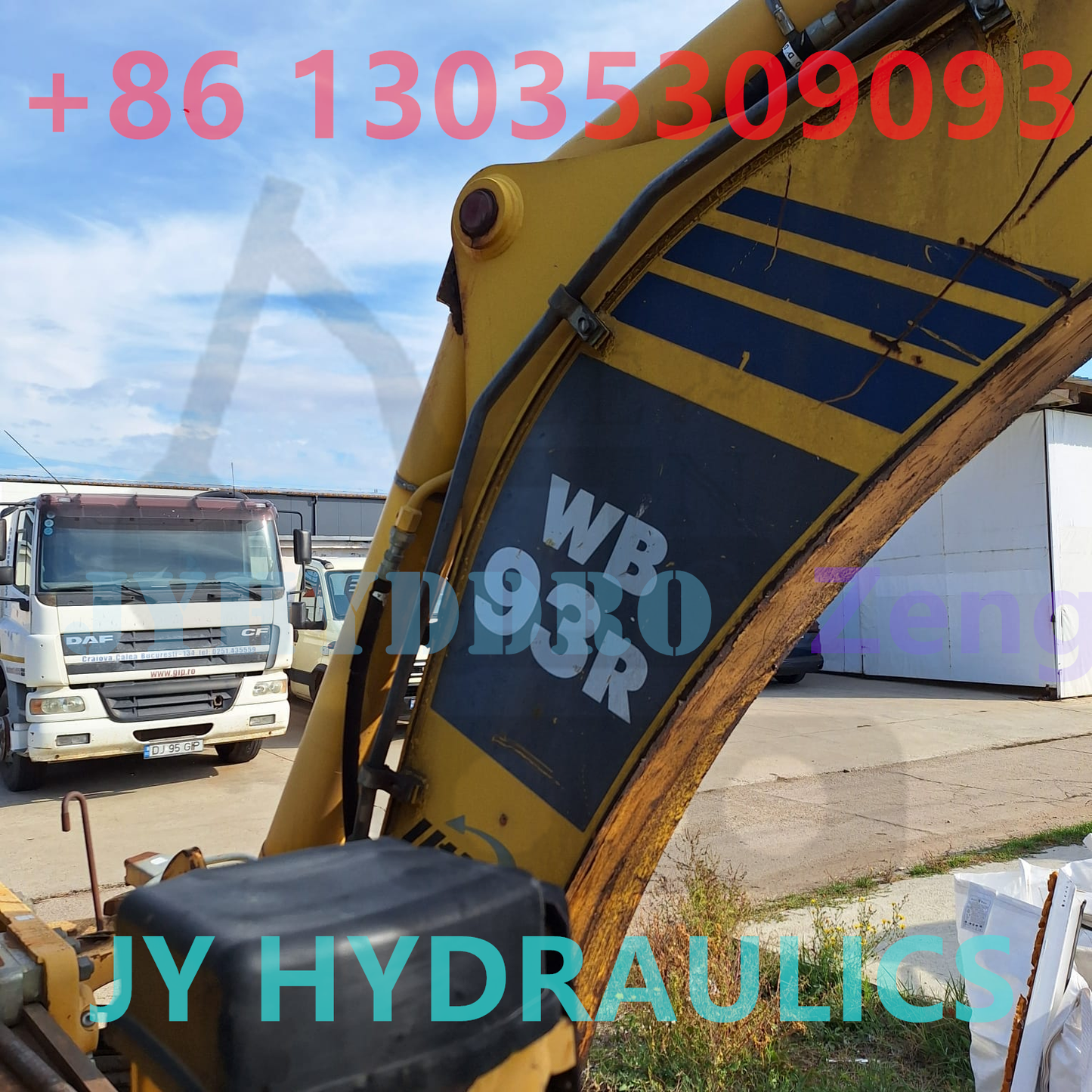 KOMATSU WB93R backhoe loader 708-1U-00111 708-1U-00112 hydraulic pump