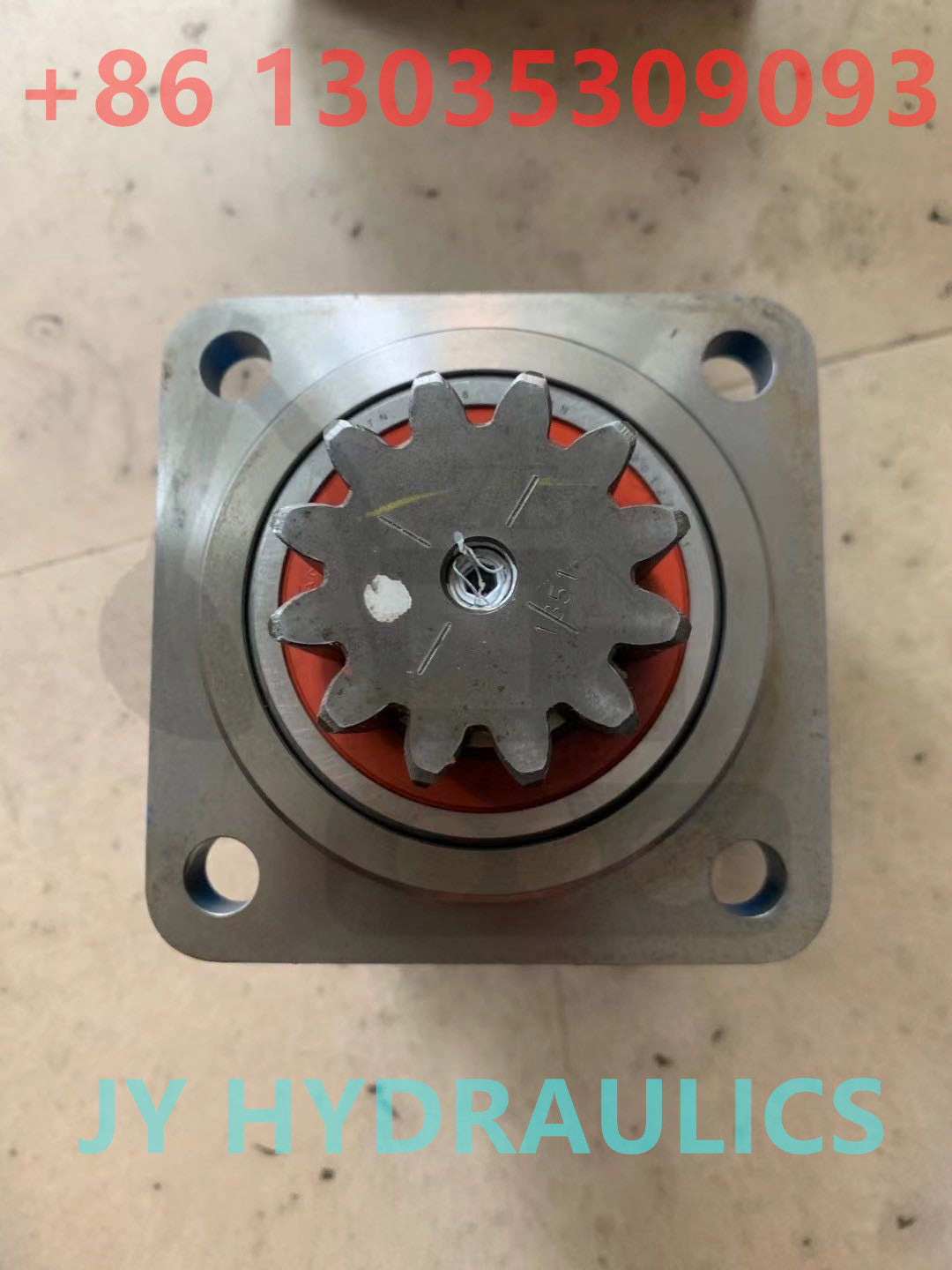 Kubota U15 excavator swing motor