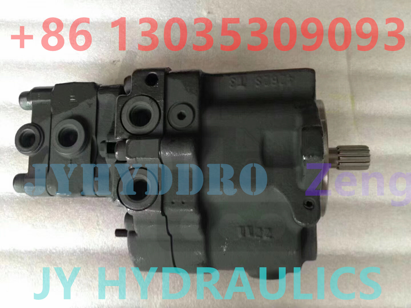 KOMATSU  PC30 PC35 EXCAVATOR PVD-1B-32P HYDRAULIC PUMP