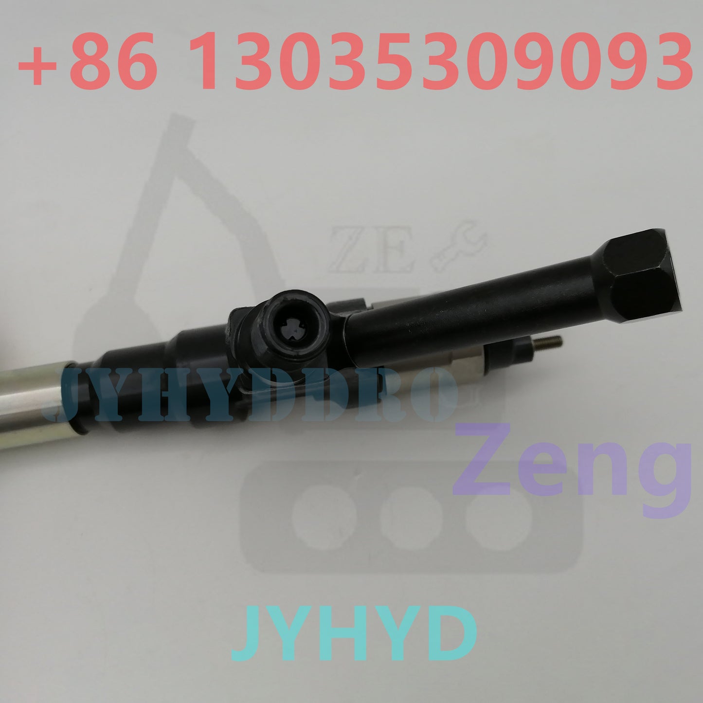 P11C ENGINE 095000-5215 INJECTOR