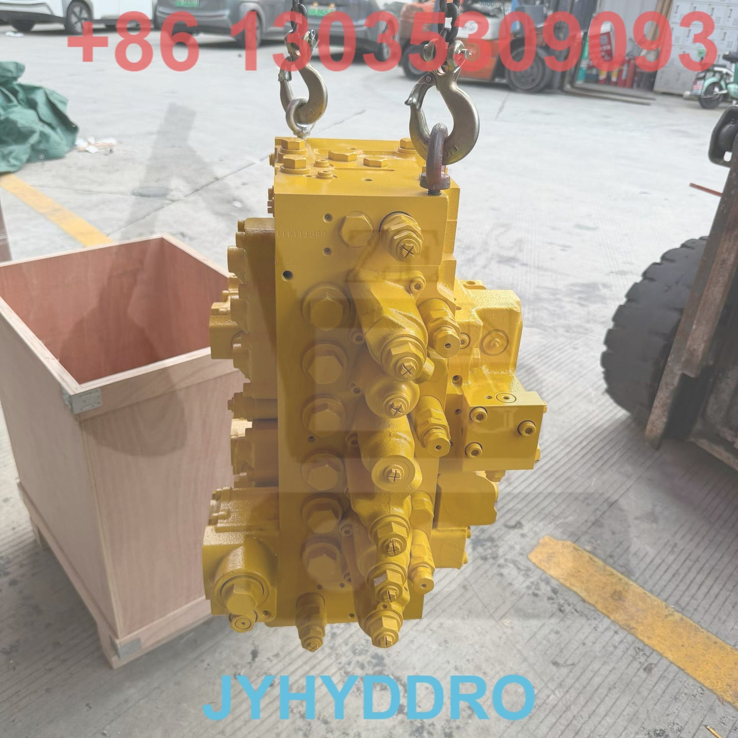 KOMATSU PC200-8 EXCAVATOR CONTROL VALVE ASSY