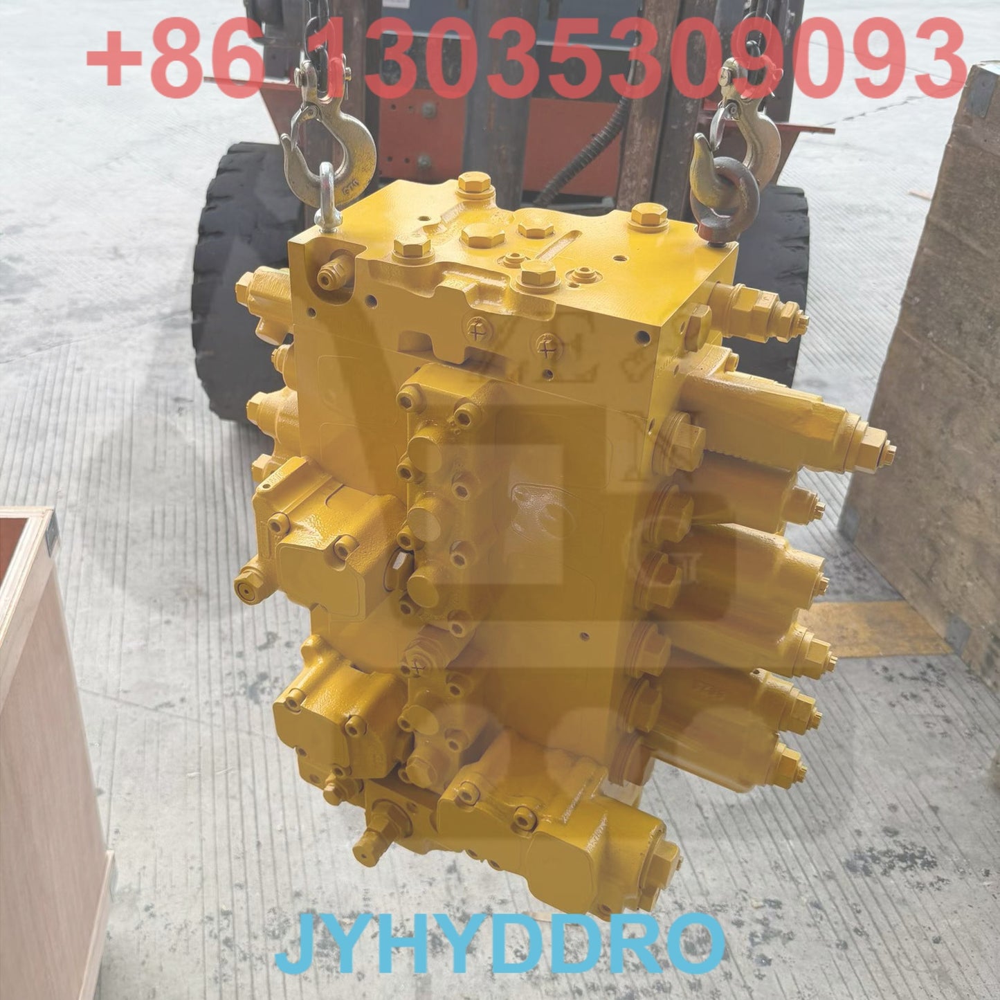 KOMATSU PC200-8 EXCAVATOR CONTROL VALVE ASSY