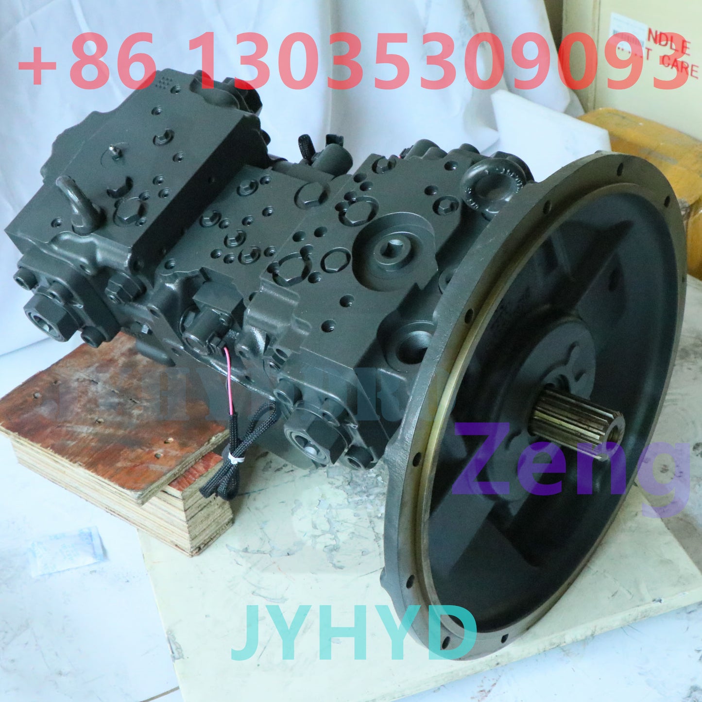 KOMATSU PC200-8 EXCAVATOR MAIN HYDRAULIC PUMP
