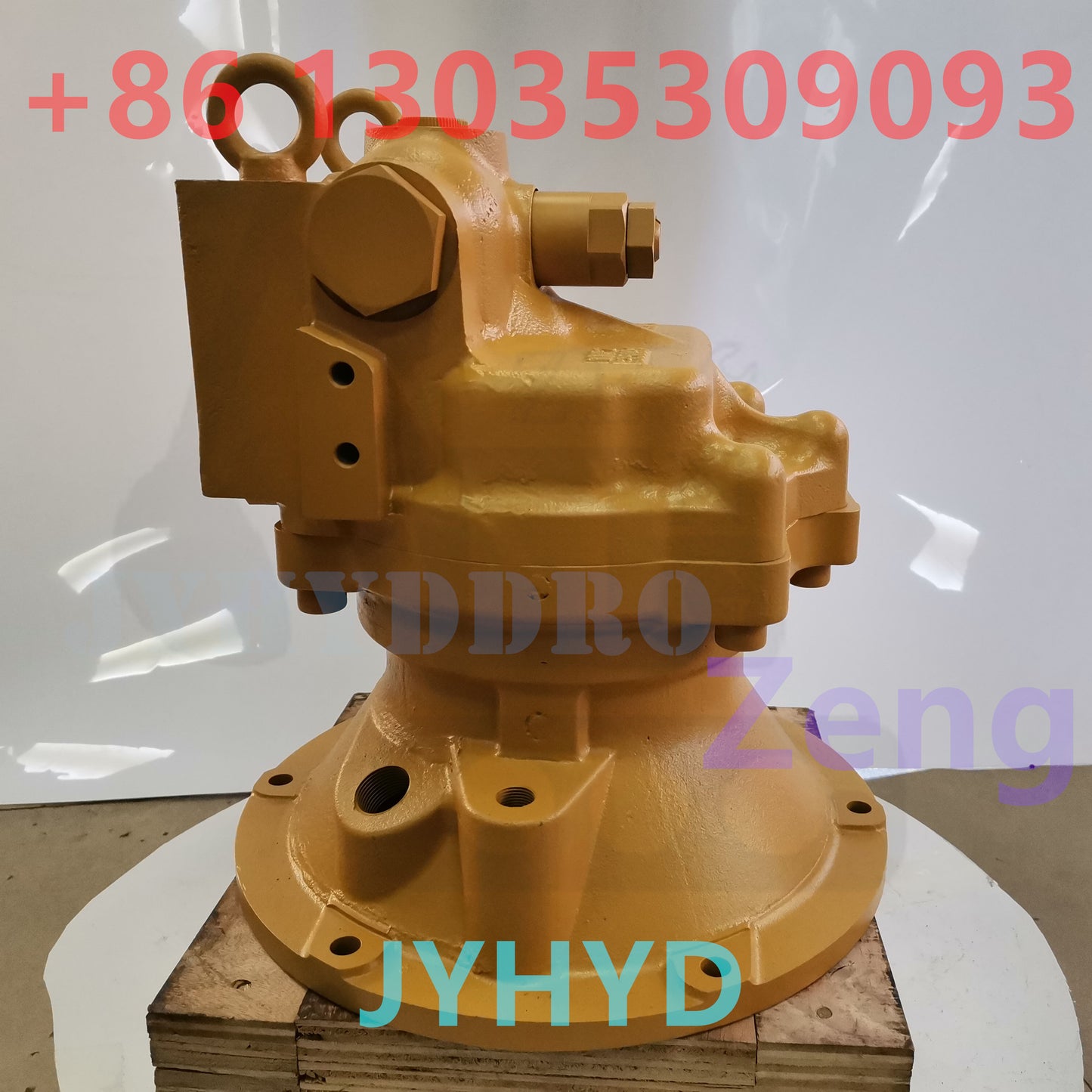 KOMATSU PC200-8 EXCAVATOR SWING MOTOR
