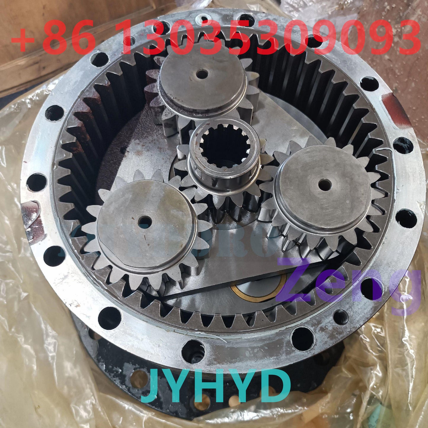 DOOSAN DX200 EXCAVATOR FINAL DRIVE