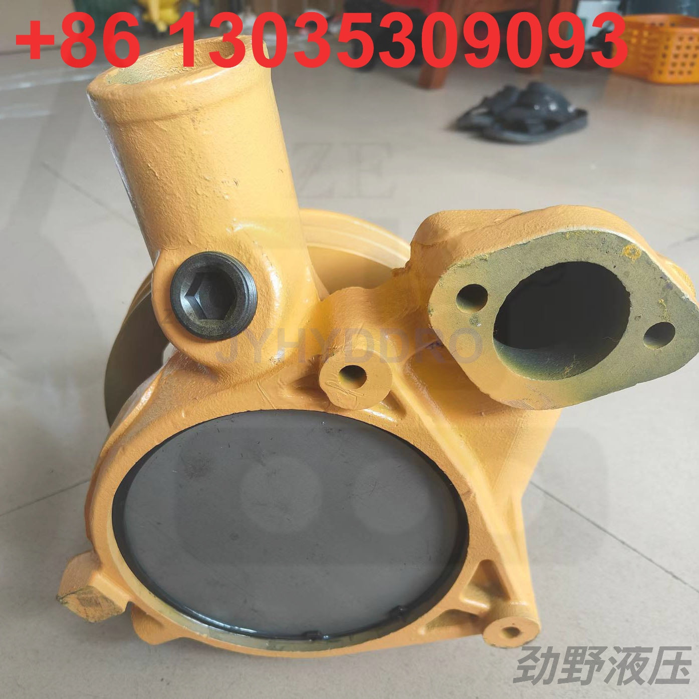 6D108 WATER PUMP